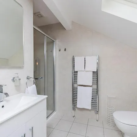 Mount Barker بيت ضيافة 4*