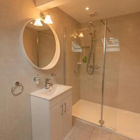 Mount Barker 4*