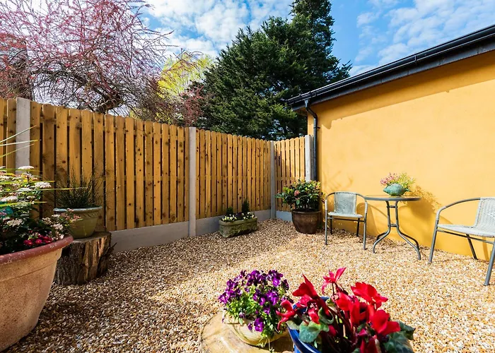 Mount Barker 4* Swords